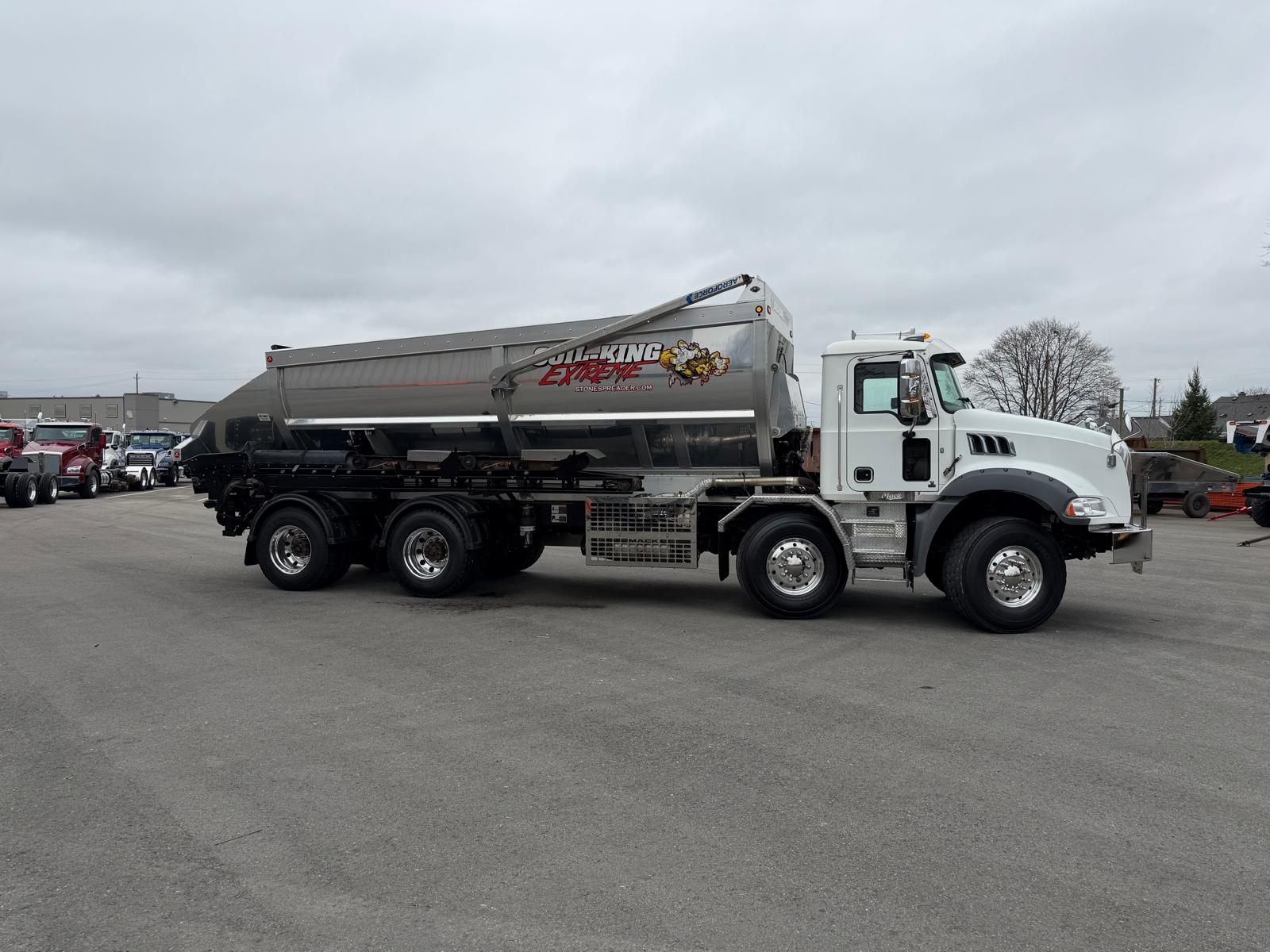 2022 Mack w/SoilKing Extreme