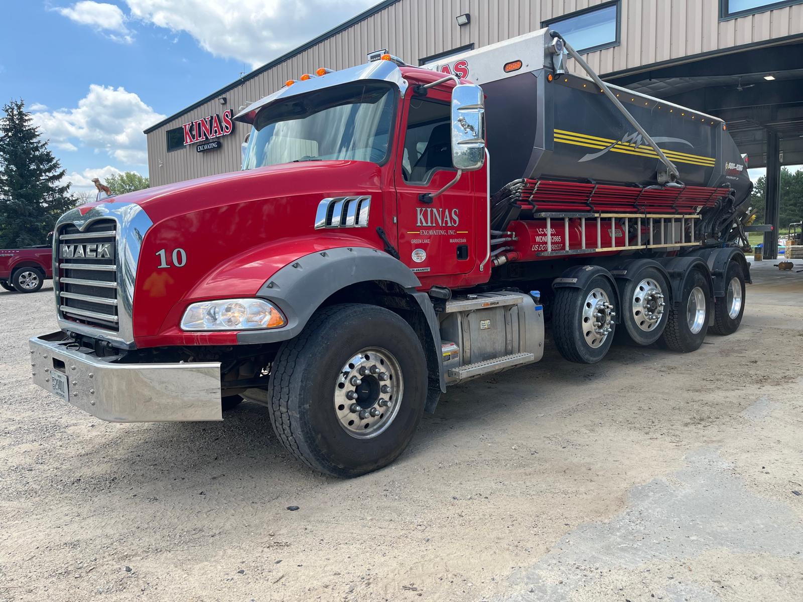 2019 Mack Granite  W/ XTR22 Extreme